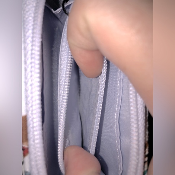 🔥NWT Vera Bradley Wallet in Winterland Pattern❄️ - Picture 3 of 6